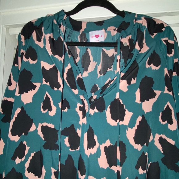 Tunic - Picture 2 of 2